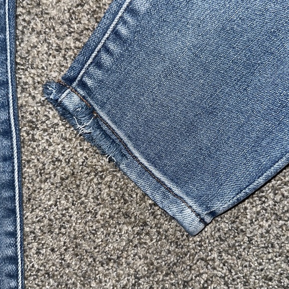 NWT Express High Waisted Light Wash Ripped Skinny Jeans 14 Short - Picture 9 of 10